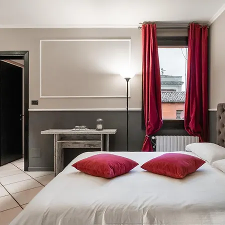 Fusari A Piazza Maggiore By Wonderful Italy Болонья