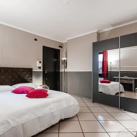 Pensjonat Fusari A Piazza Maggiore By Wonderful Italy 3*