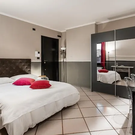 Fusari A Piazza Maggiore By Wonderful Italy 3* Bologna